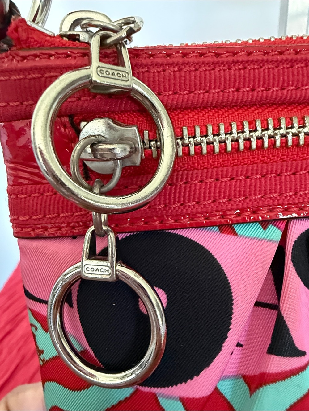 Coach poppy Red and Pink Graphic Shoulder Bag with Silver Plate - Picture 3 of 16